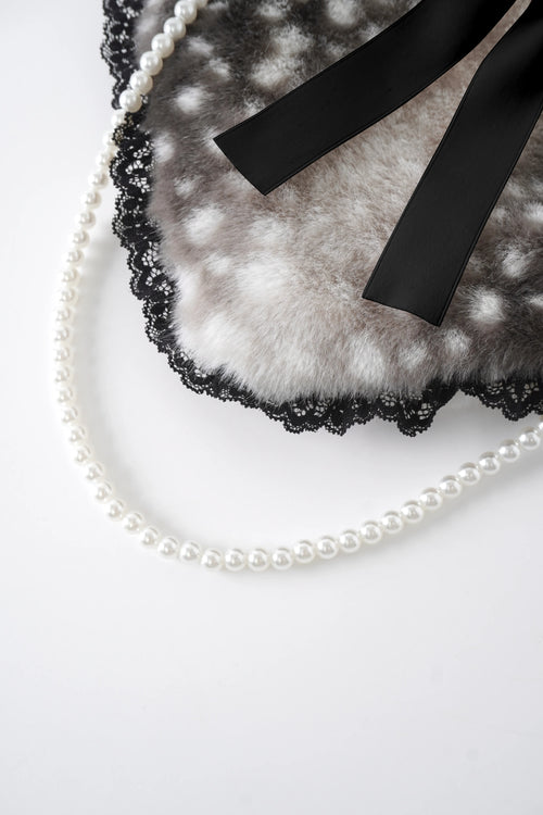 My True Form Fawn Heart Bag (Black)