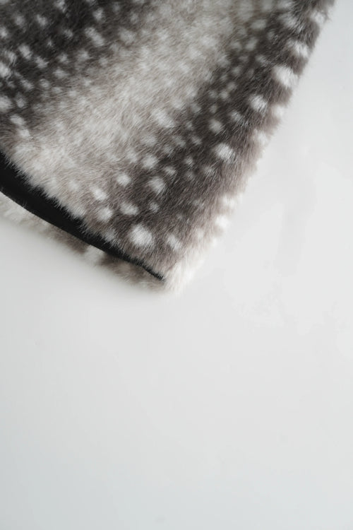 My True Form Fawn Mid-Rise Fur Lace Skirt (Black) - Angel Ruche