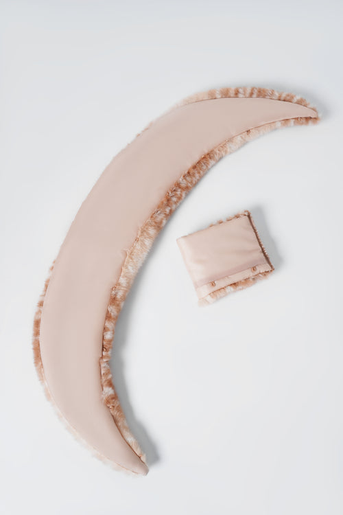 My True Form Fawn Fur Collar + Cuff Set (Light Brown)